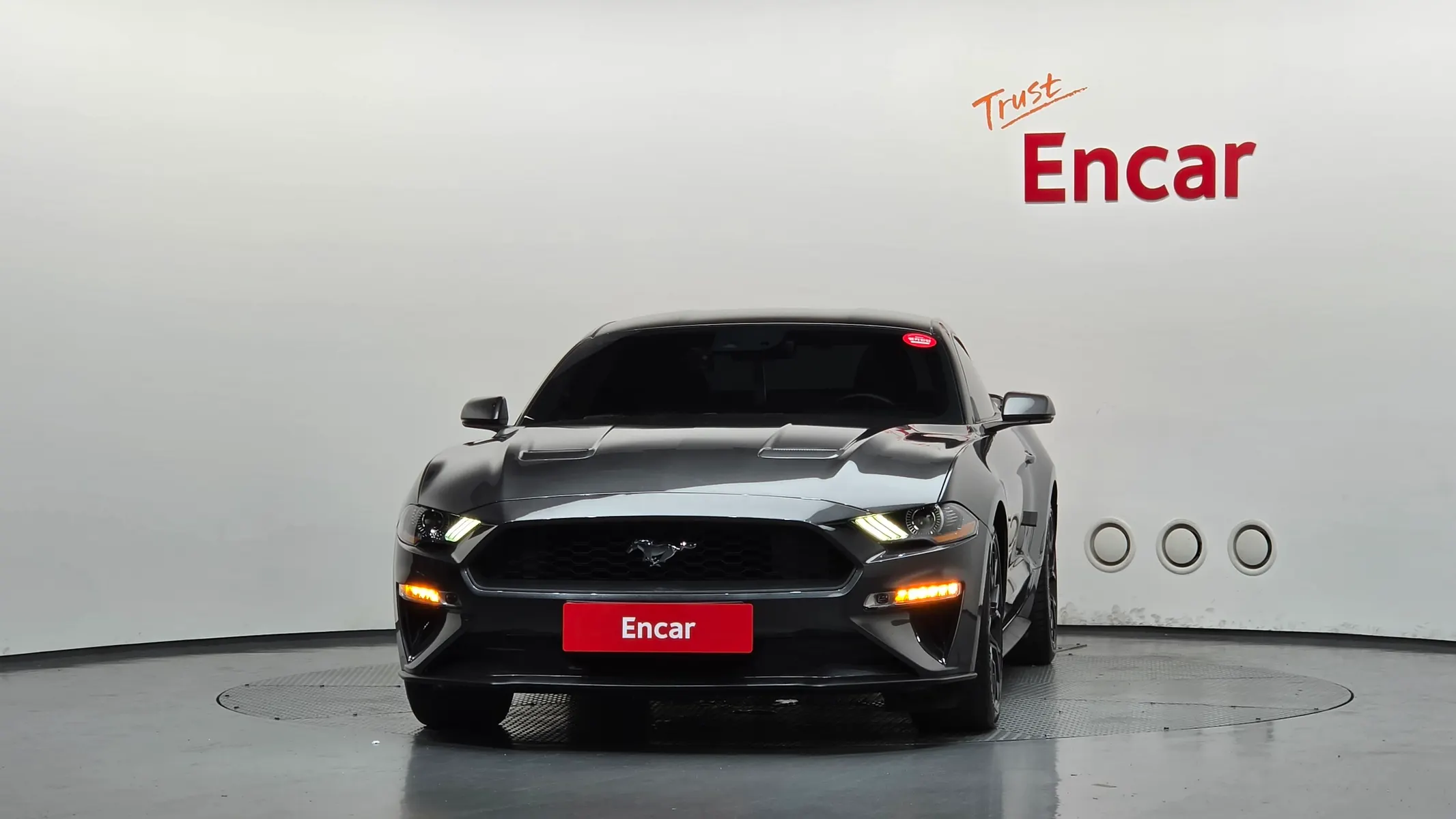 Ford 머스탱 2018 3/33