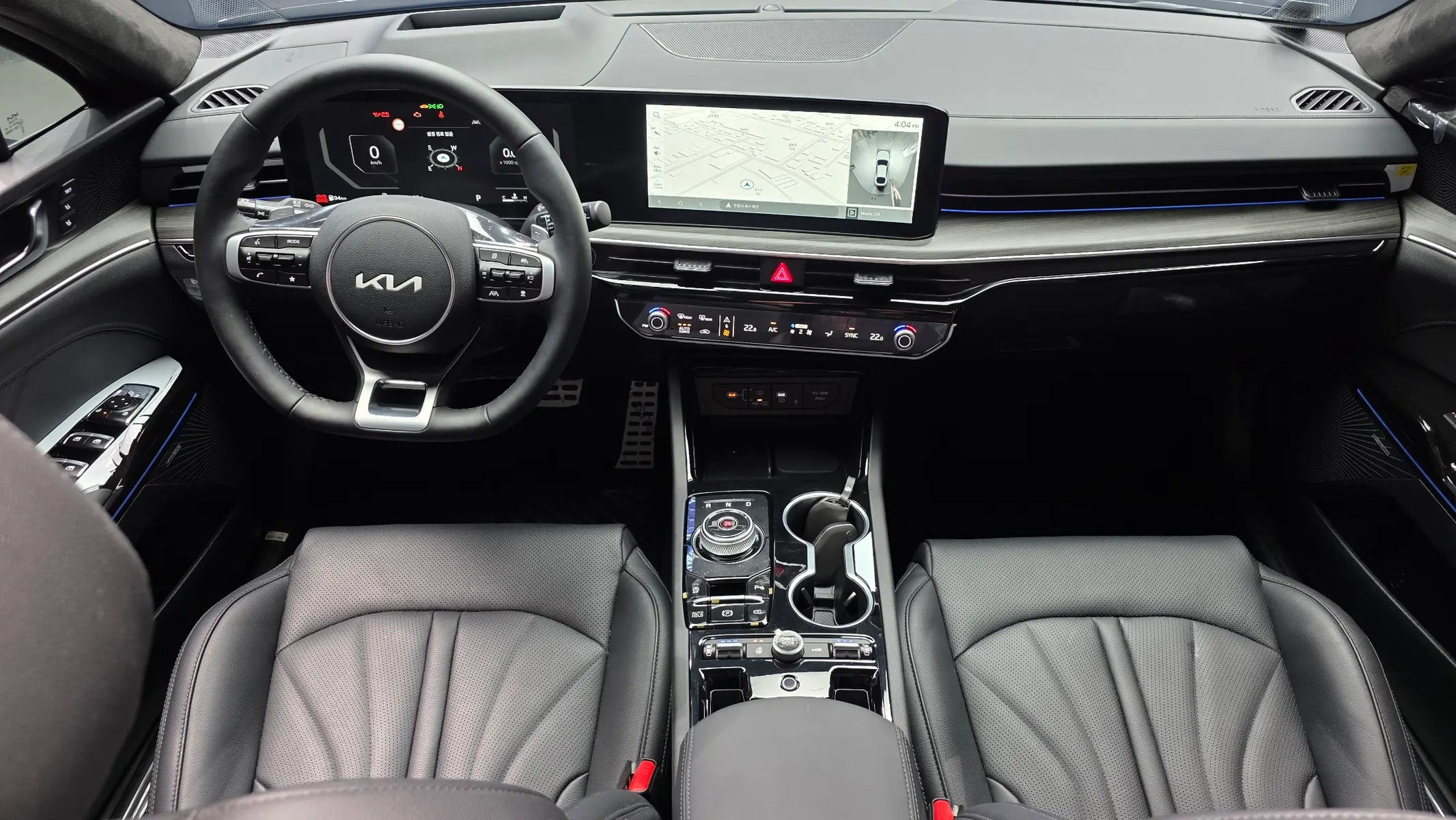 Kia K5 3 1.6 2025 4/5