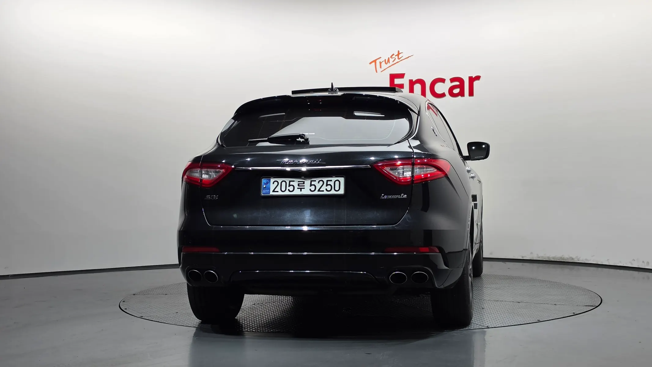 Maserati 르반떼 3.0 AWD 2018 3/5