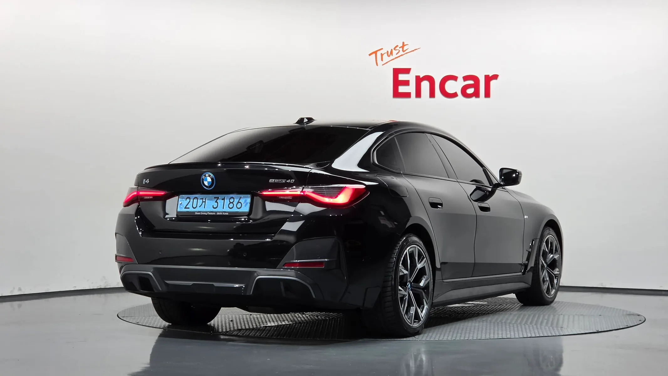 BMW i4 eDrive40 M 2022 2/38