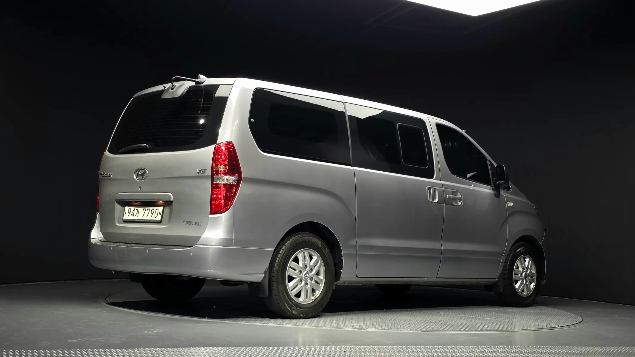 Hyundai 그랜드 스타렉스 5 2021 2/32