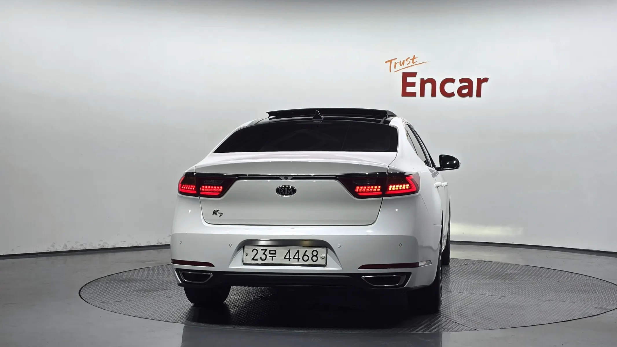 Kia K7 3.0 LPI () 2017 3/5