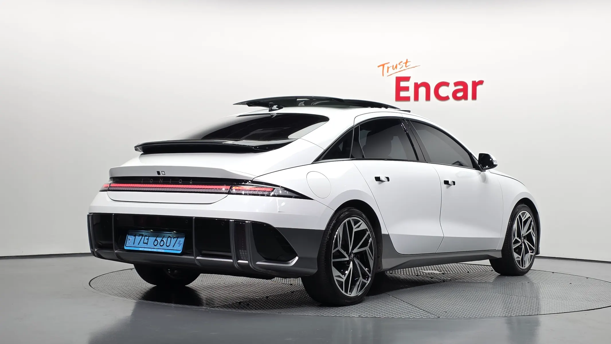 Hyundai Ioniq 6 2022 2/33