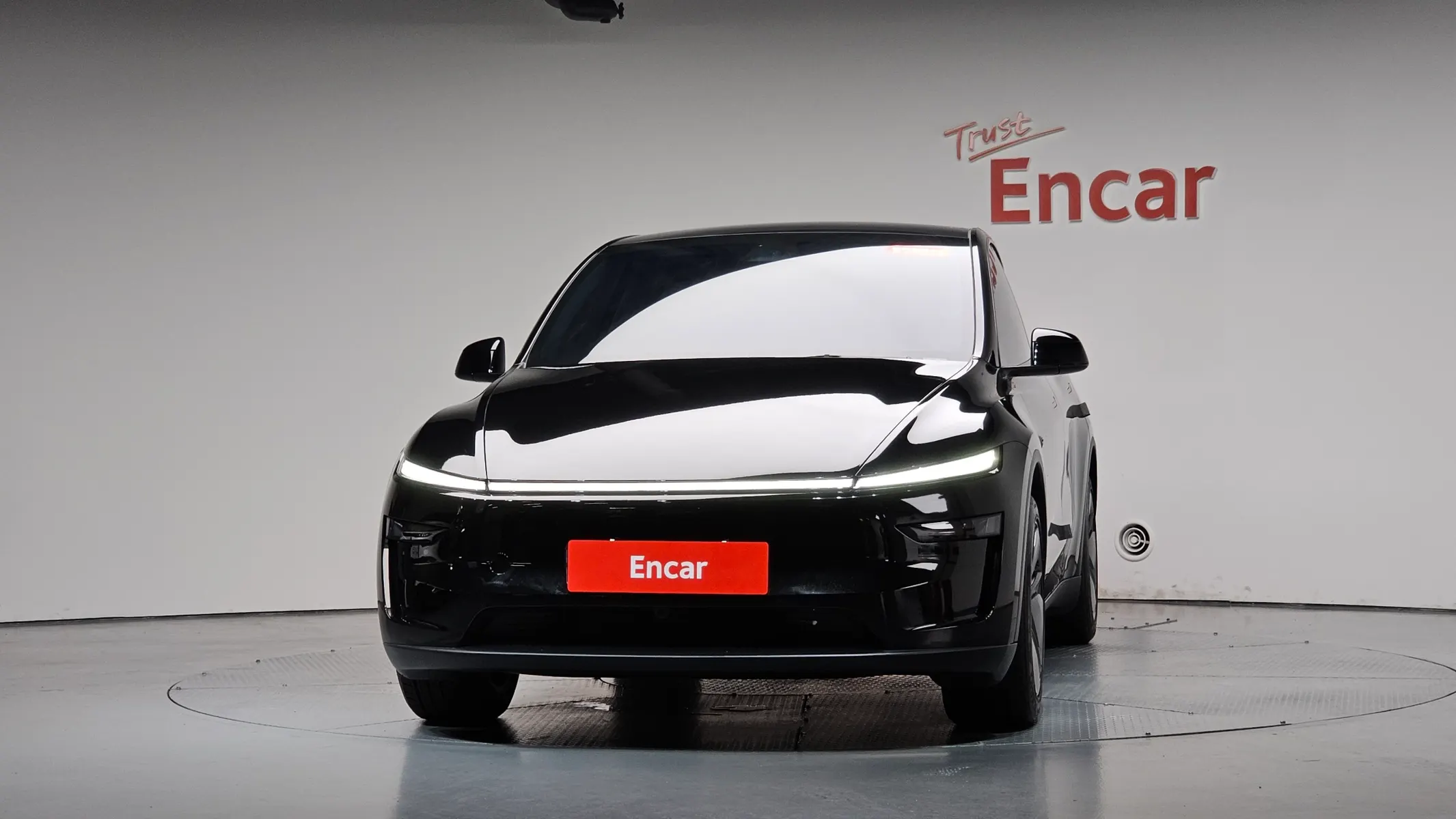 Tesla Y RWD 2025 3/38