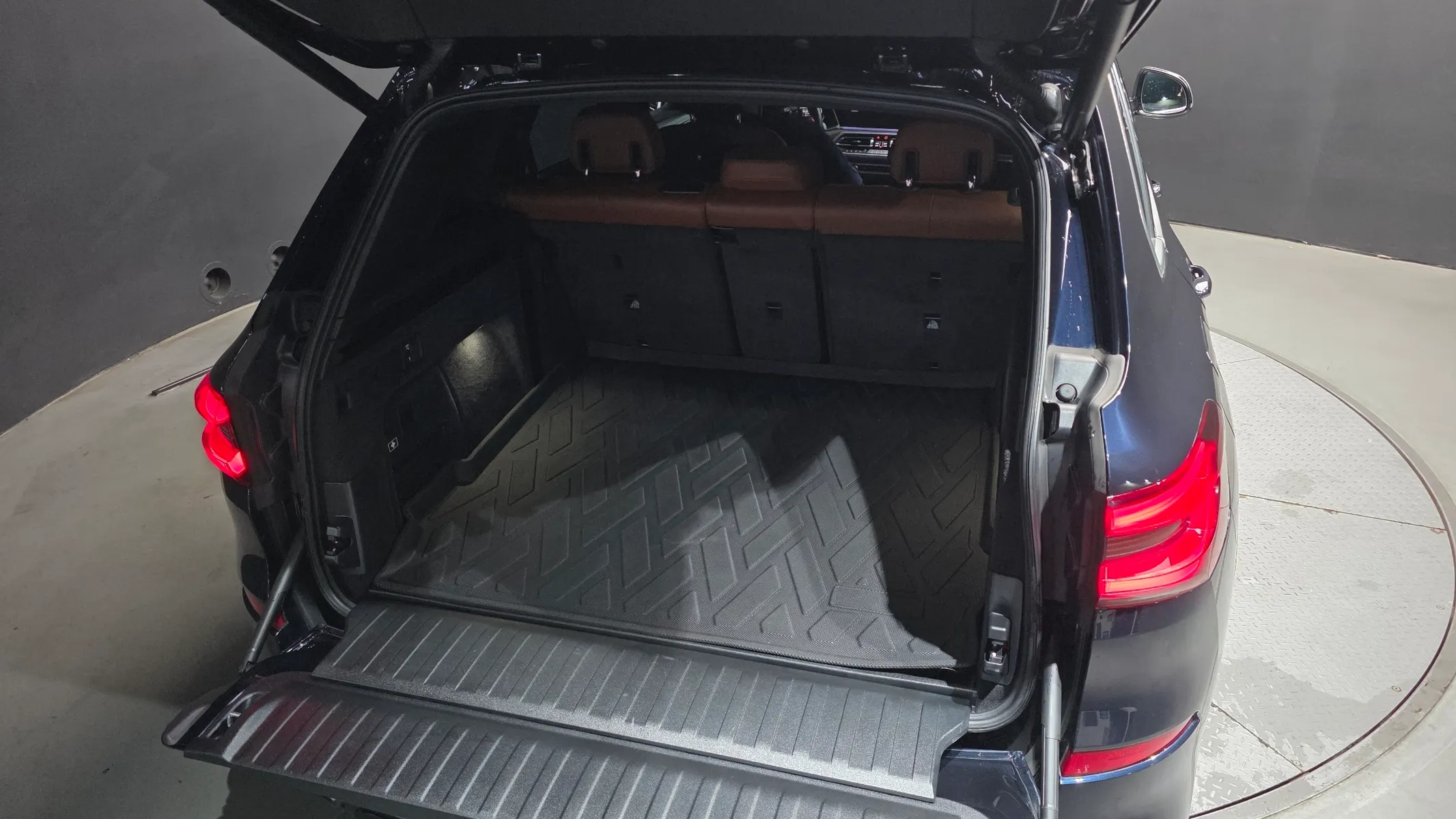 BMW X5 (G05) M50i 2022 34/35