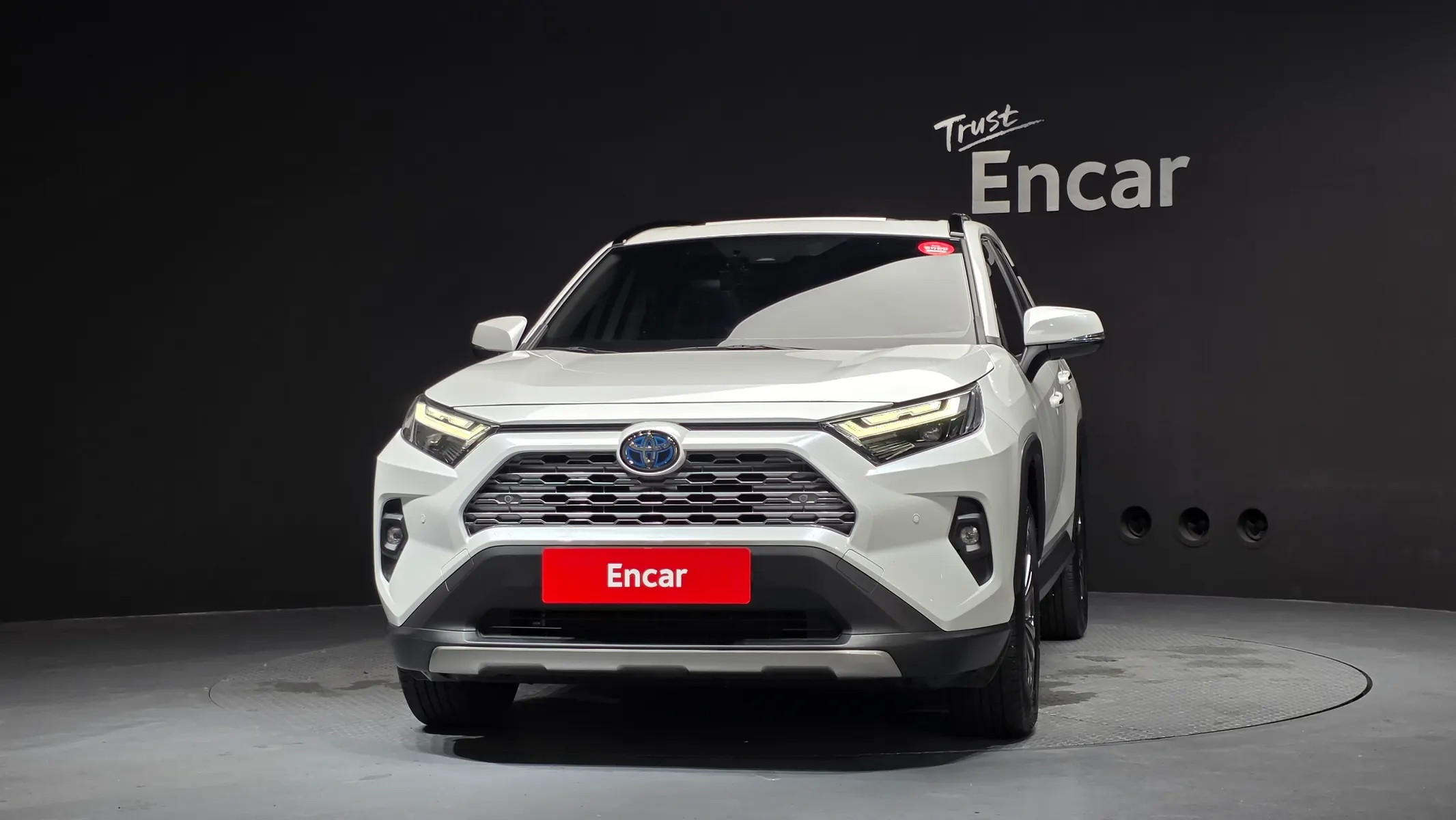 Toyota RAV4 5 2.5 4WD LTD 2024 2/5