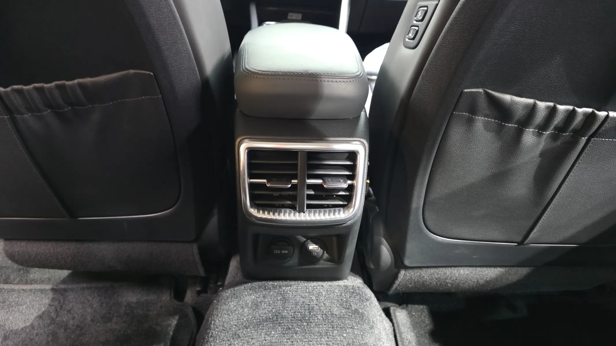 Kia K5 3 2023 36/37