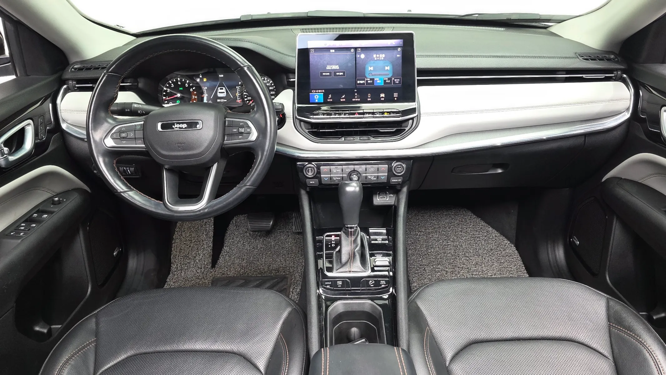 Jeep 2 2.4 AWD 2022 4/5