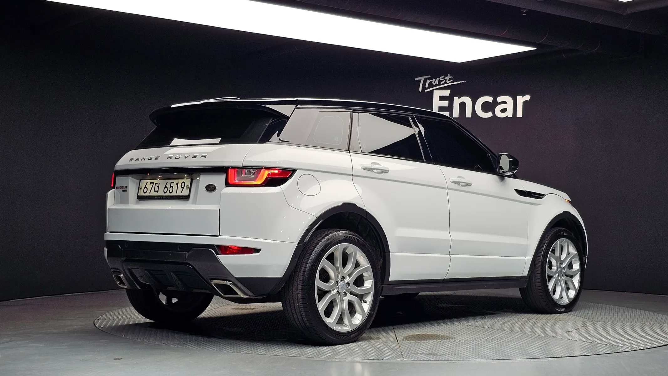 Land Rover 레인지로버 이보크 2.0 TD4 HSE 2018 2/38