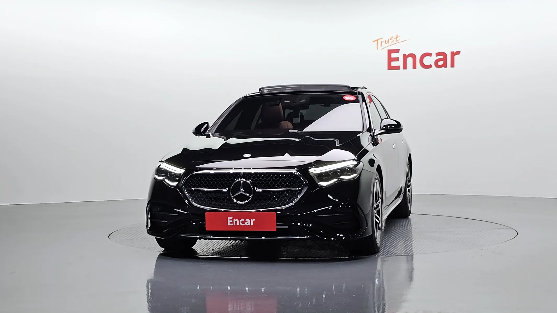 Mercedes-Benz E-Class W214 E300 4MATIC AMG Line 2025 3/21