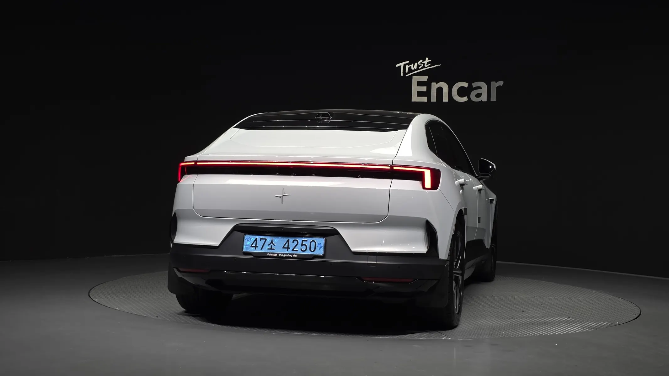 Polestar 4 2025 3/5