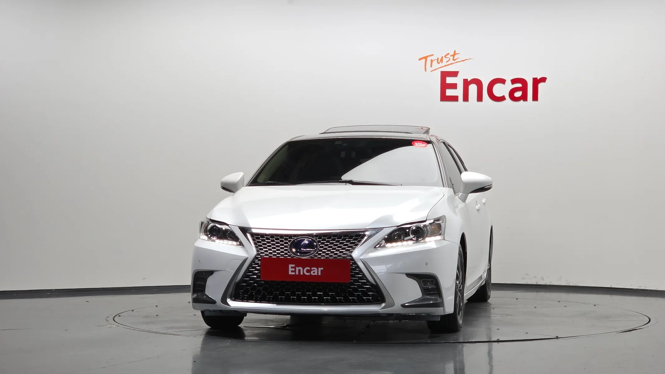 Lexus CT200h 1.8 2018 2/5