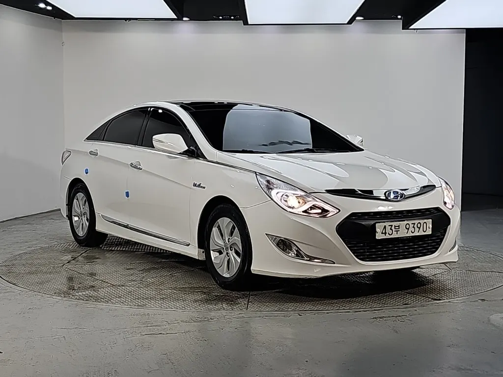 Hyundai 쏘나타 하이브리드 2.0 2013 2/19