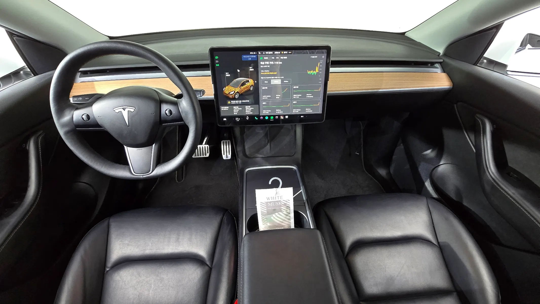 Tesla Y RWD 2021 4/5