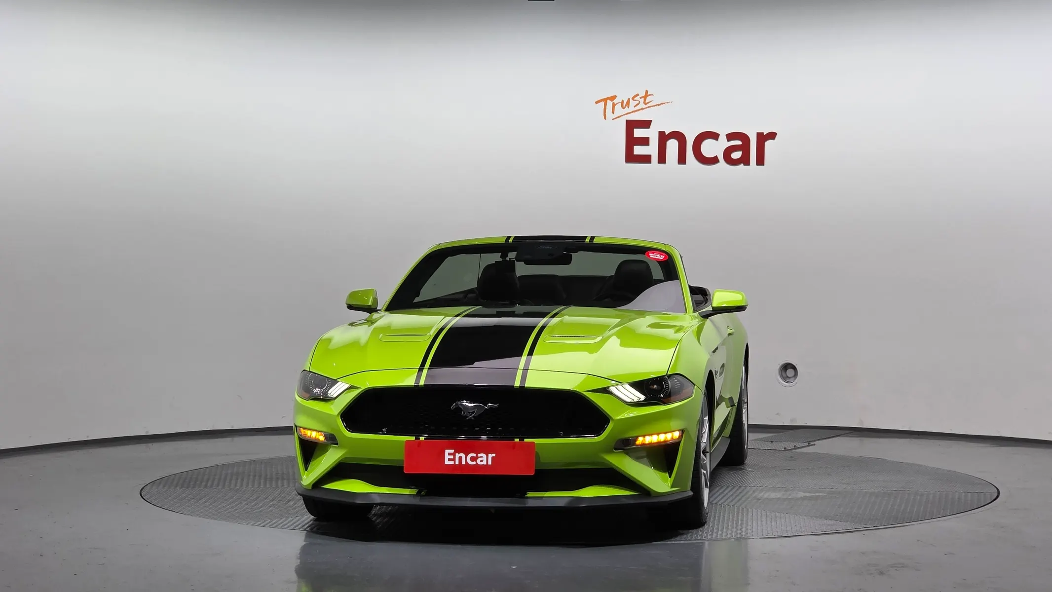 Ford 머스탱 GT 2020 2/5