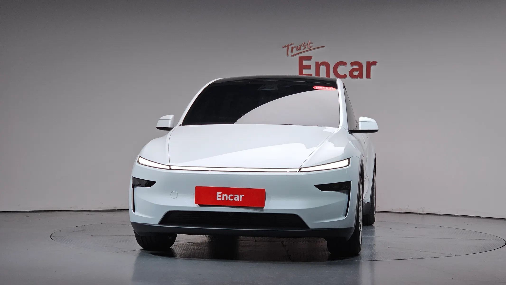 Tesla Y L AWD 2026 2/5