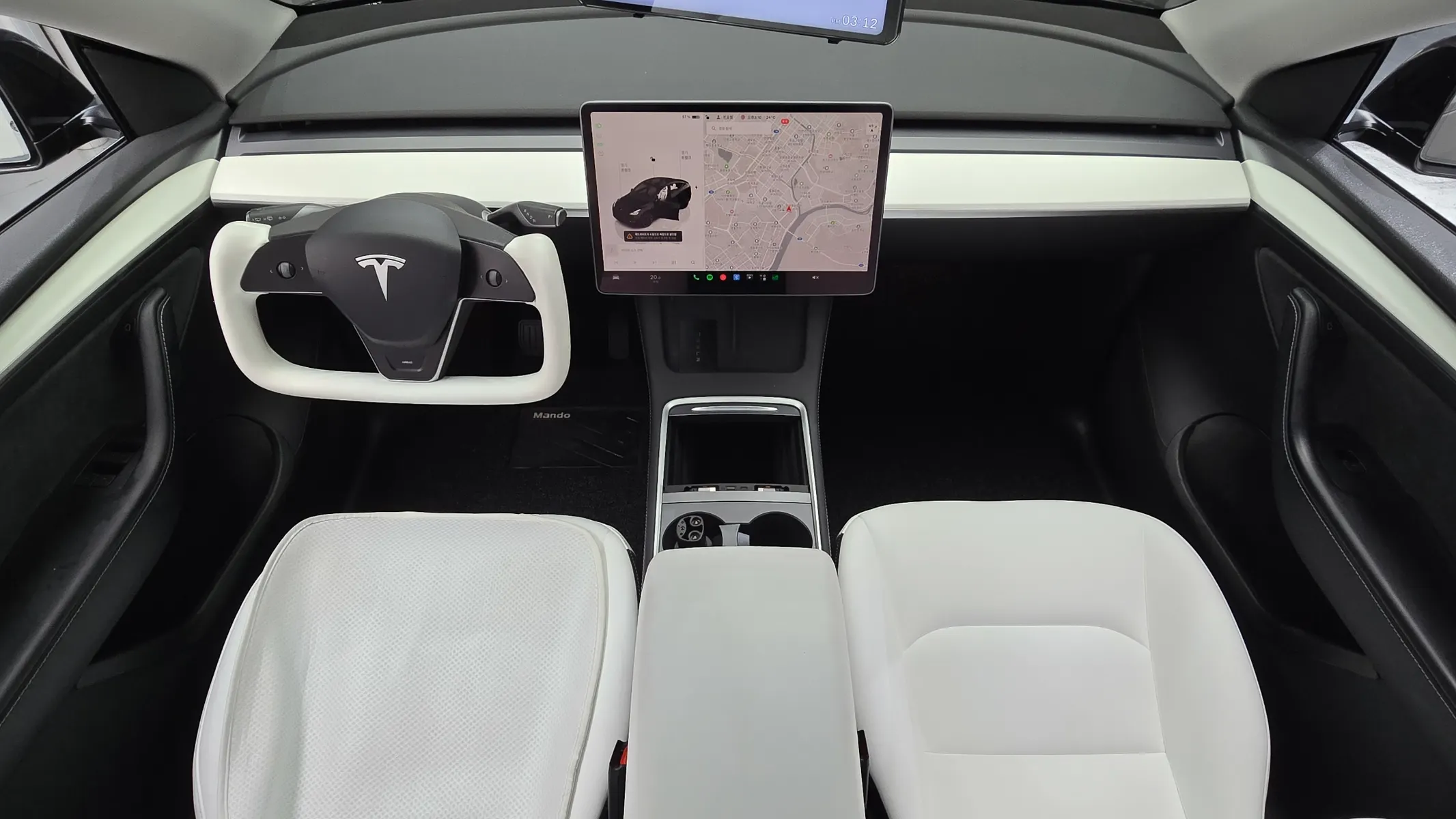 Tesla Y RWD 2023 4/5