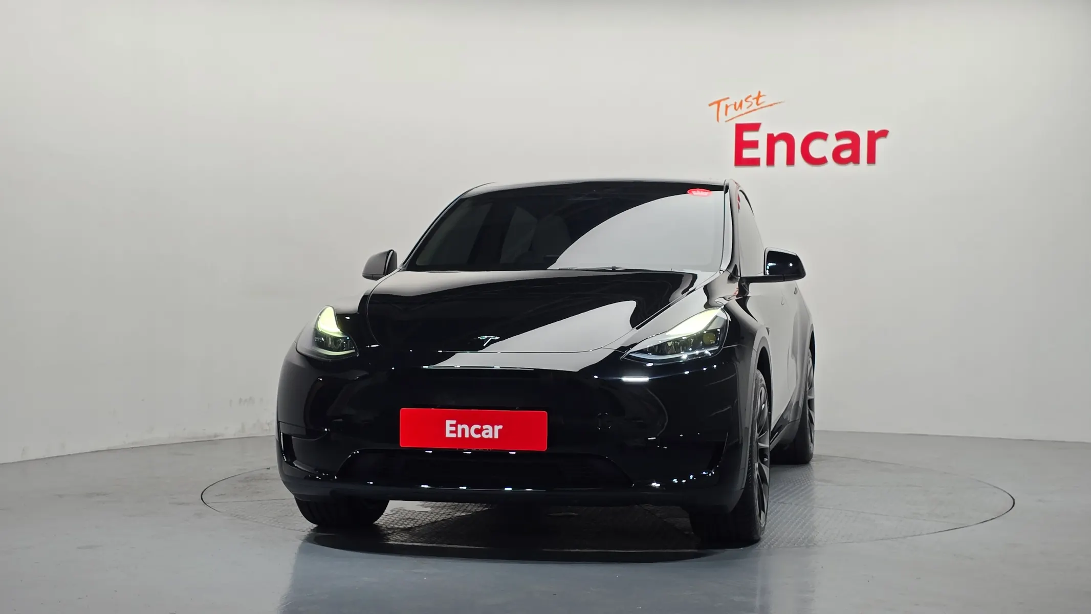 Tesla Y RWD 2023 2/5