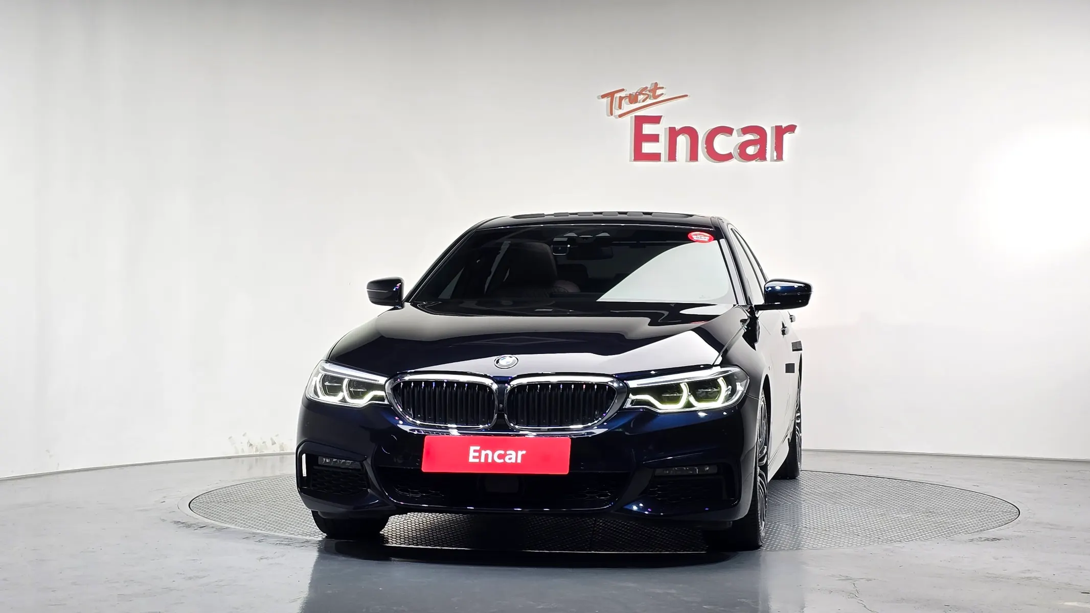 BMW 5 Series (G30) 530i M 2020 3/33