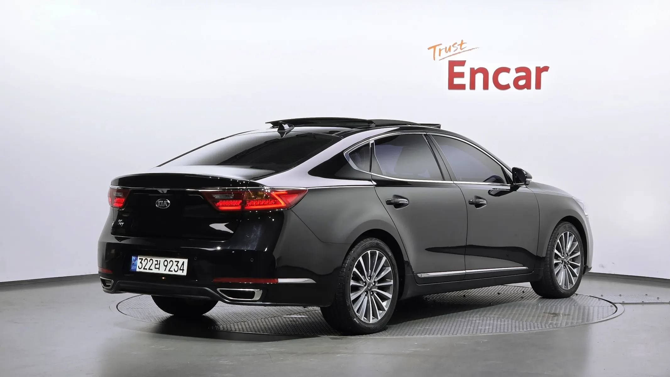Kia K7 3.0 LPI () 2017 2/34