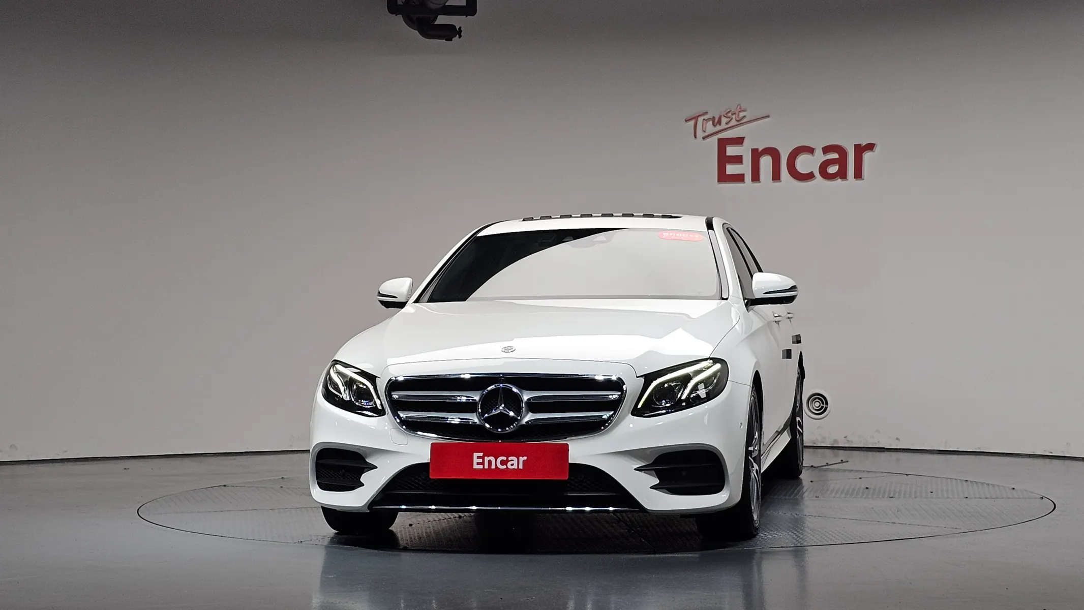 Mercedes-Benz E-Class W213 E300 AMG Line 2018 3/37