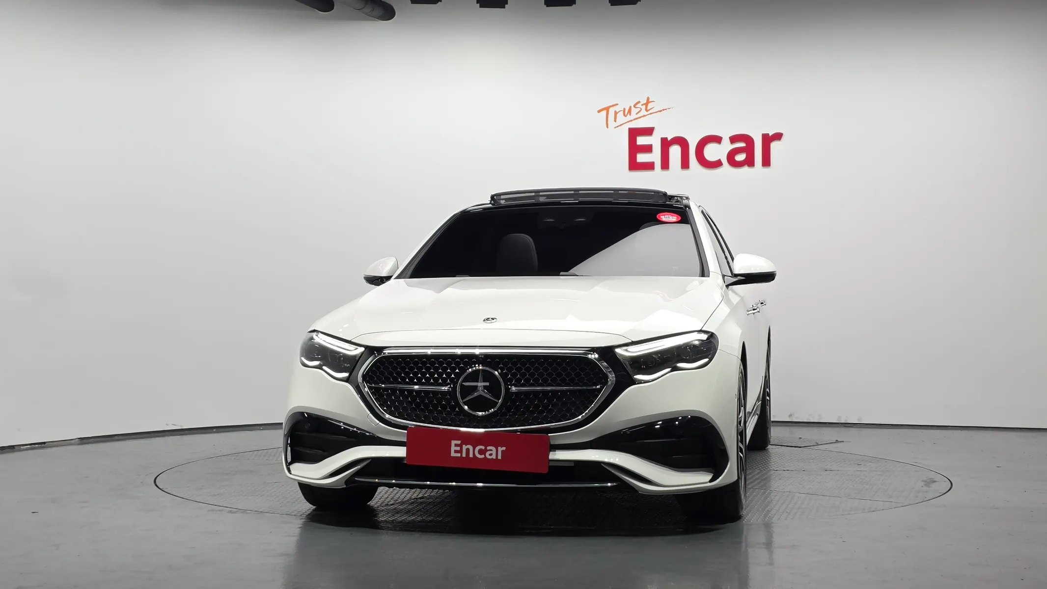 Mercedes-Benz E-Class W214 E300 4MATIC AMG Line 2026 3/21