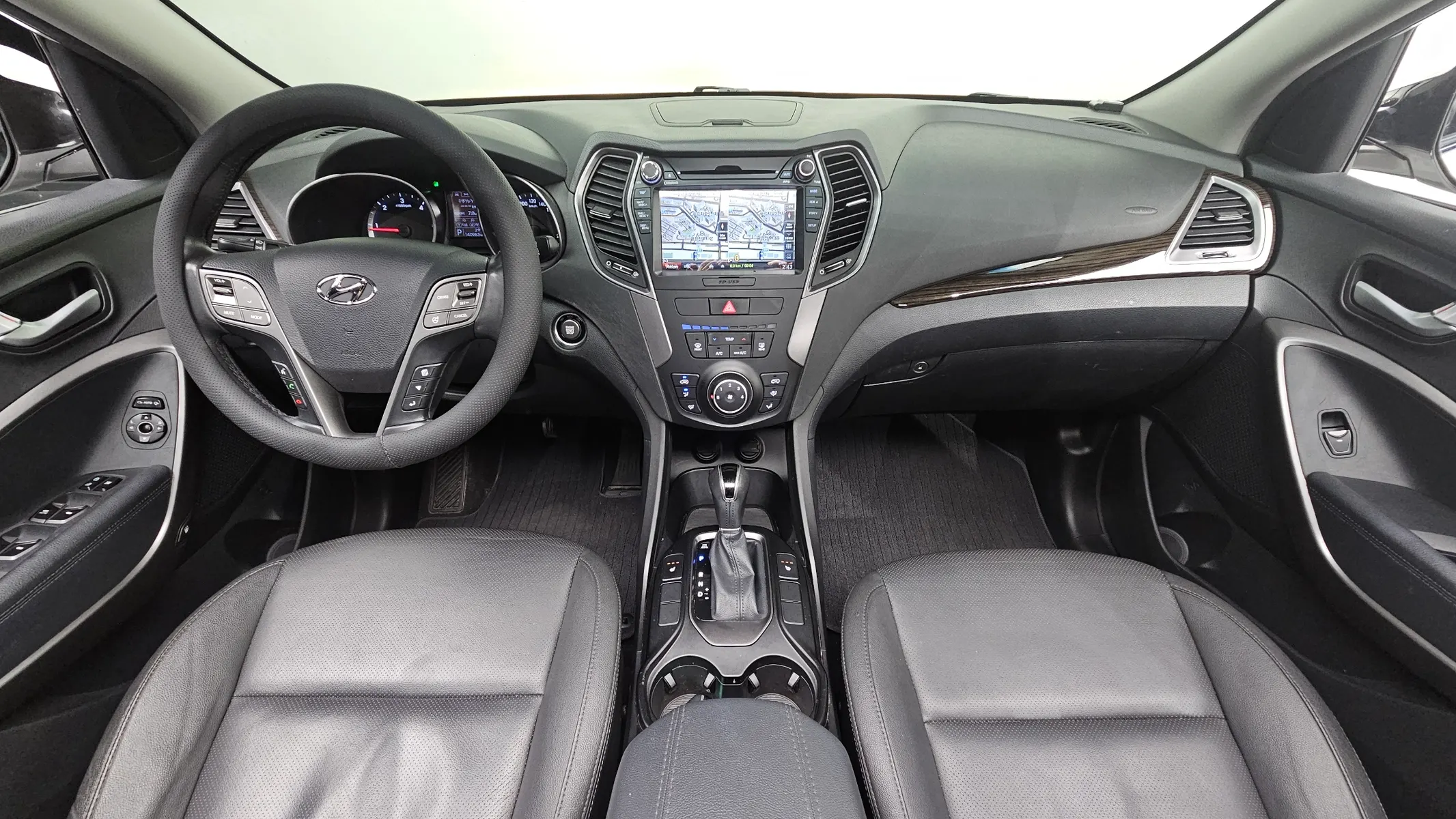 Hyundai DM (e-VGT) 2.0 2WD 2014 4/5