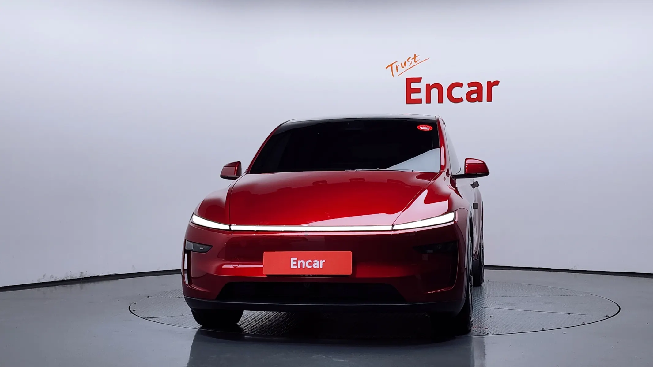 Tesla Y AWD 2025 2/5