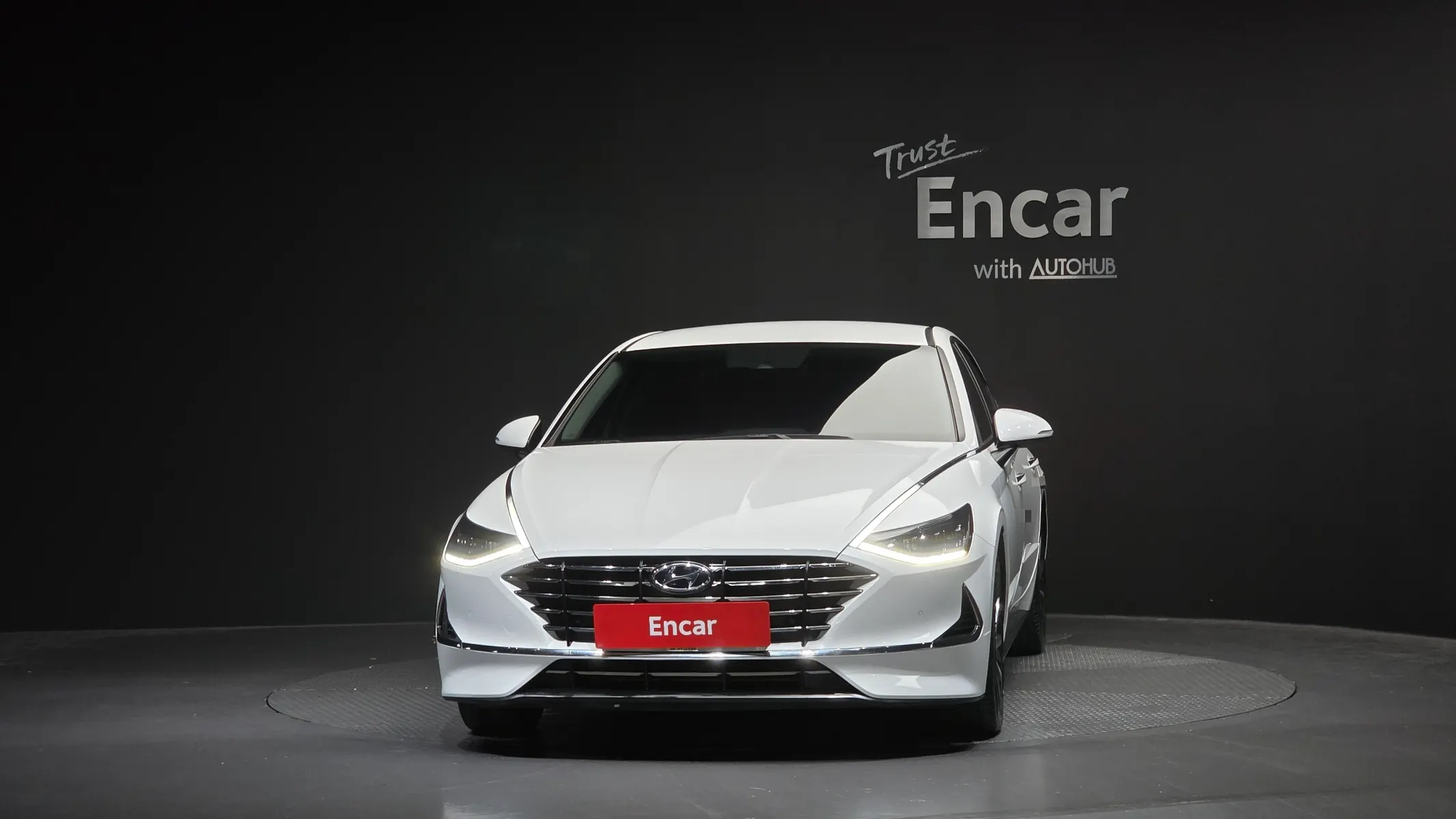 Hyundai (DN8) 2.0 2019 2/5