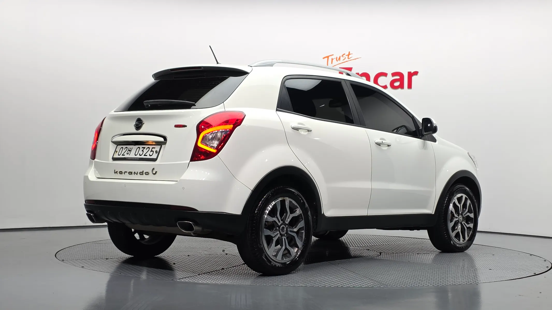 KG Mobility C 2.2 RX 2WD 2016 2/33