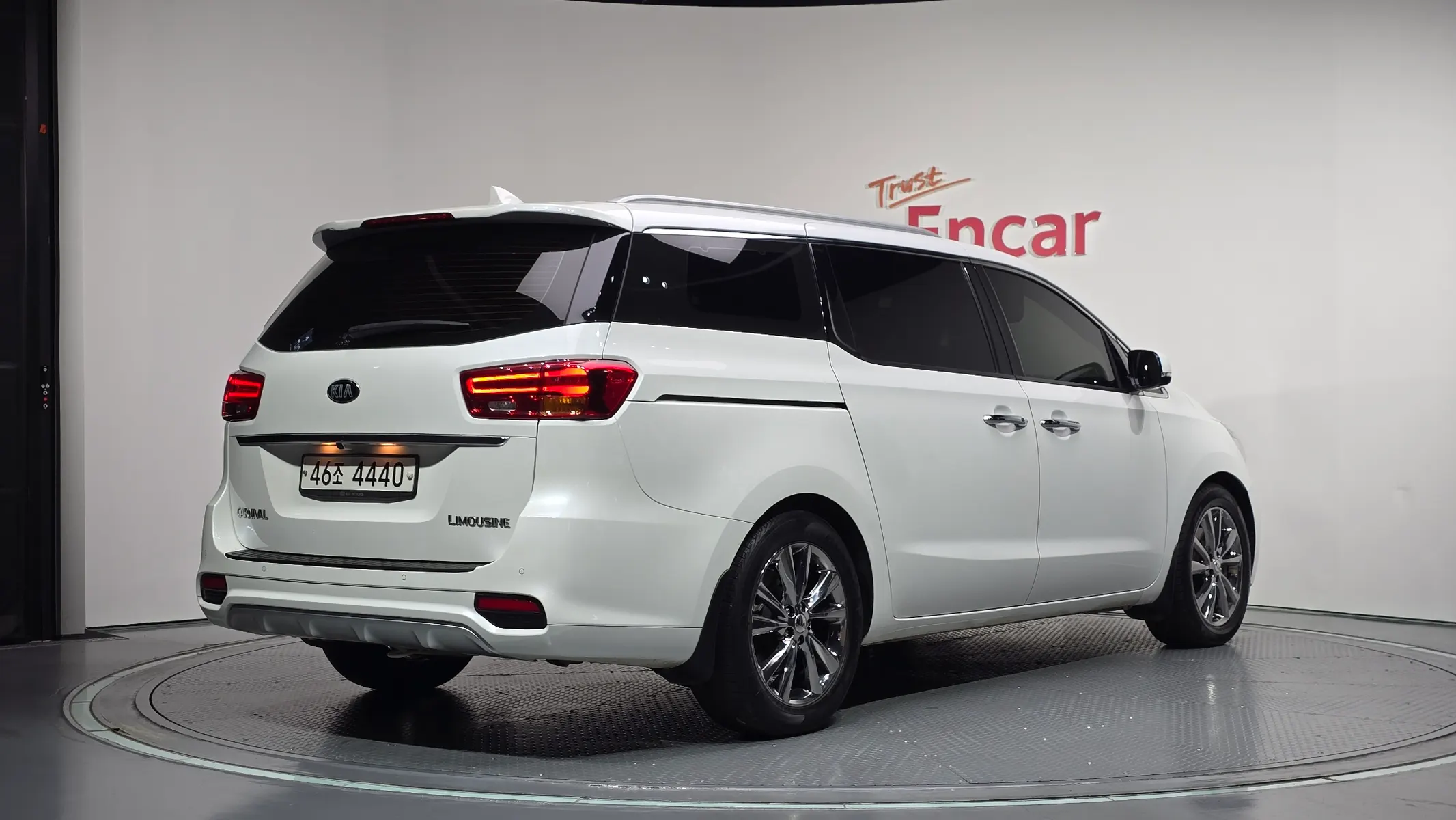 Kia 카니발 7 2018 2/32