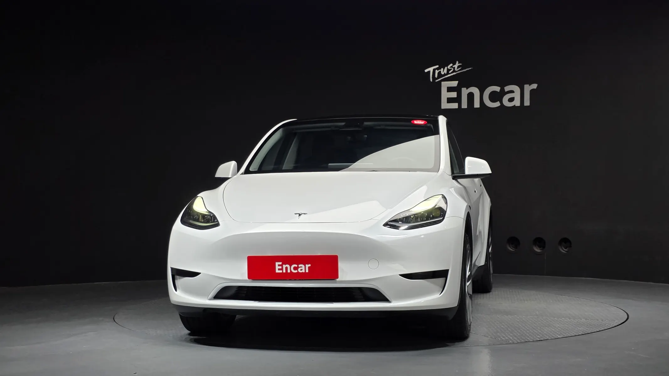 Tesla Y RWD 2023 2/5