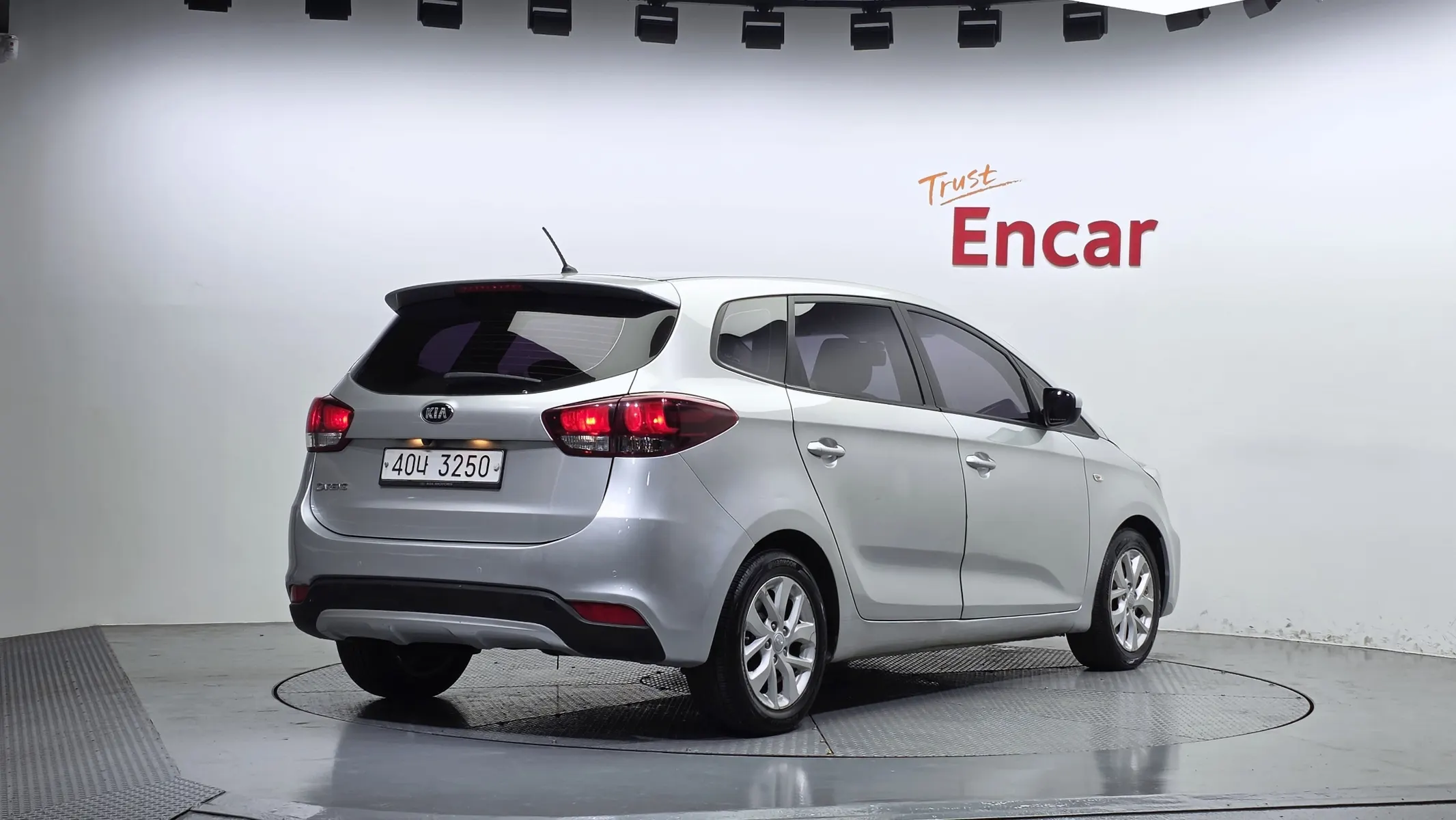 Kia 카렌스 2.0 LPI 2017 2/32