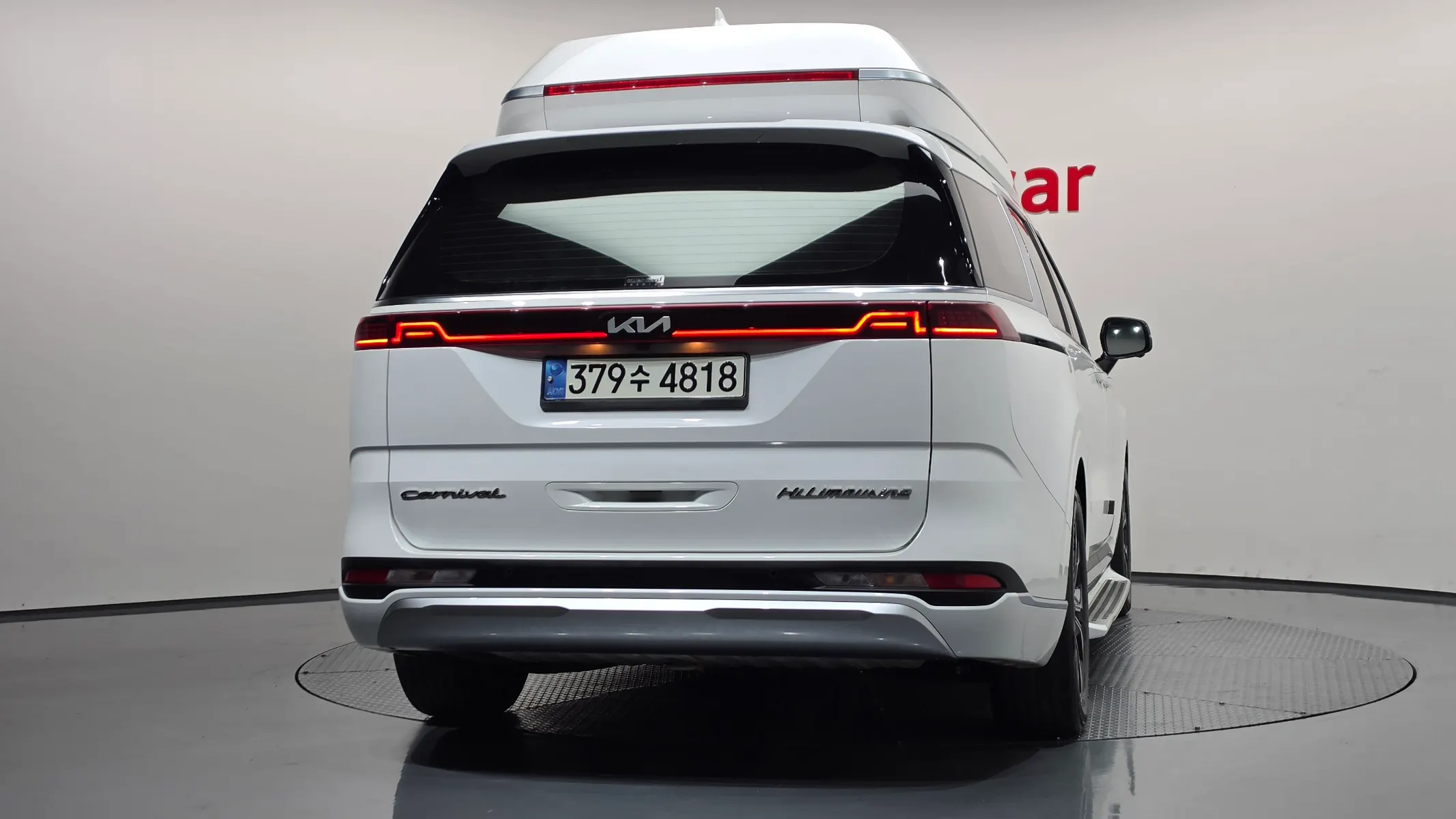 Kia Carnival 9 2021 3/5