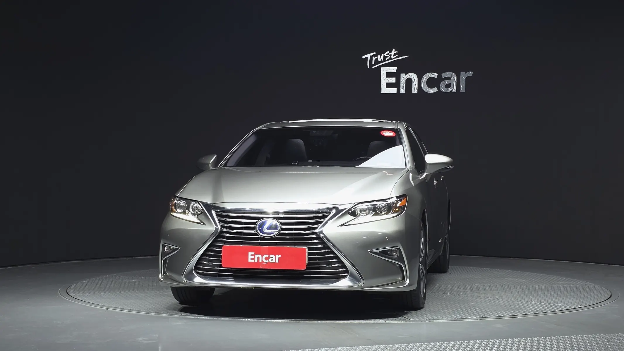 Lexus ES300h 2016 2/5