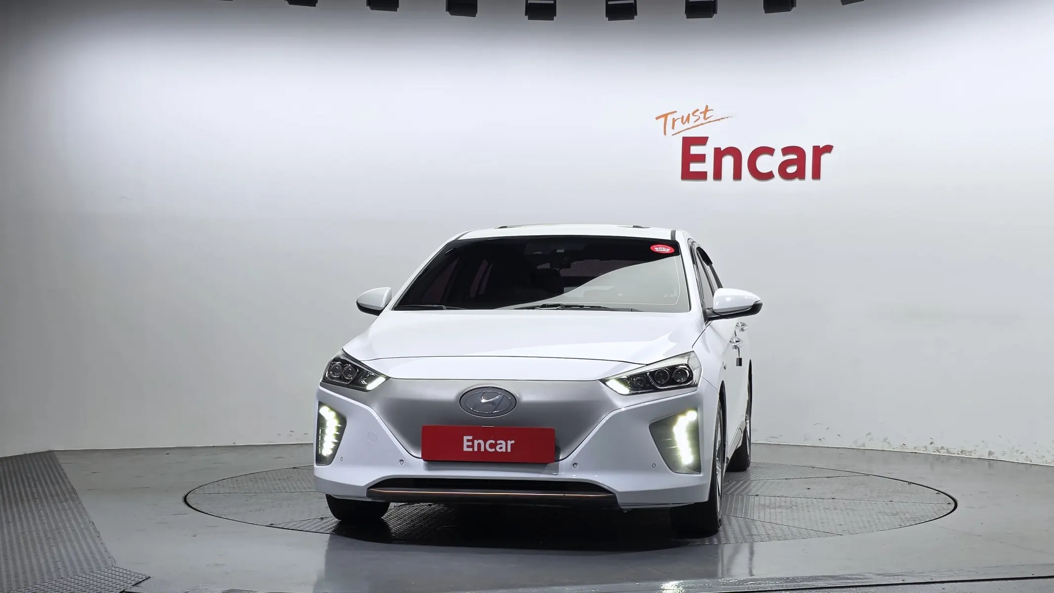 Hyundai 아이오닉 일렉트릭 Q 2017 2/5
