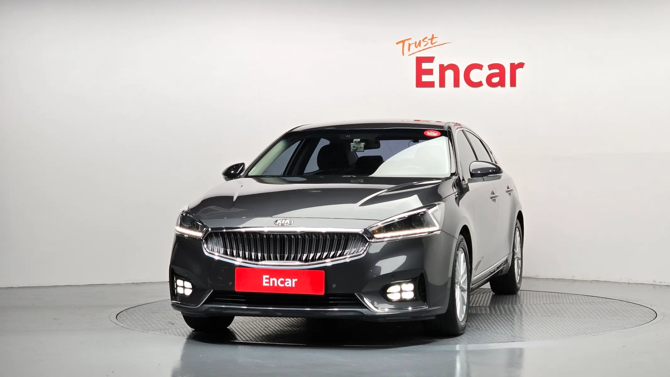 Kia K7 3.0 LPI () 2017 2/5