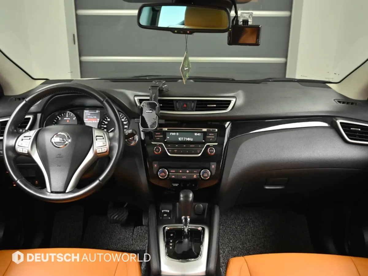 Nissan 2 1.6 SL 2016 4/5