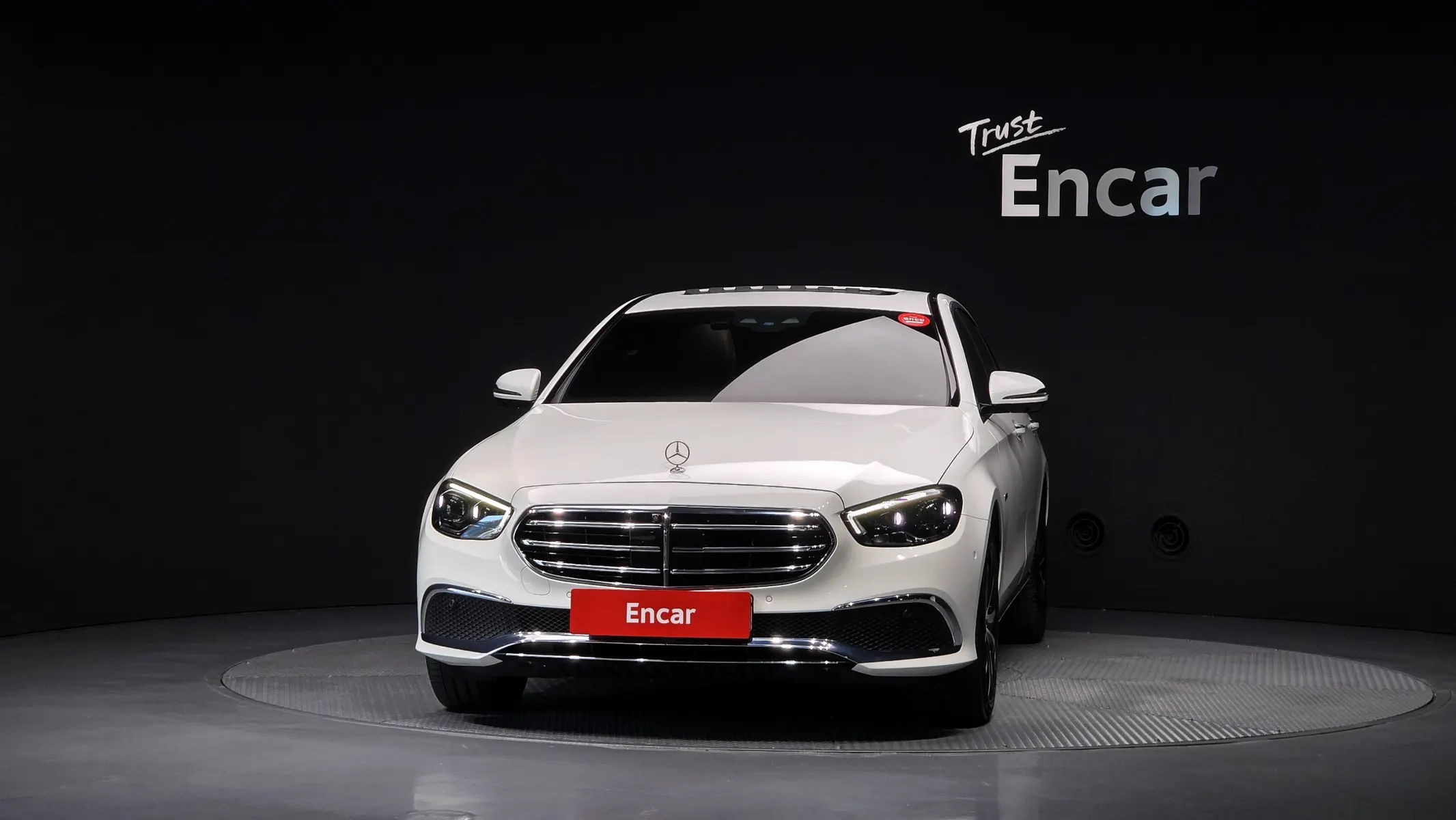 Mercedes-Benz E-Class W213 E300e 4MATIC 2021 3/21