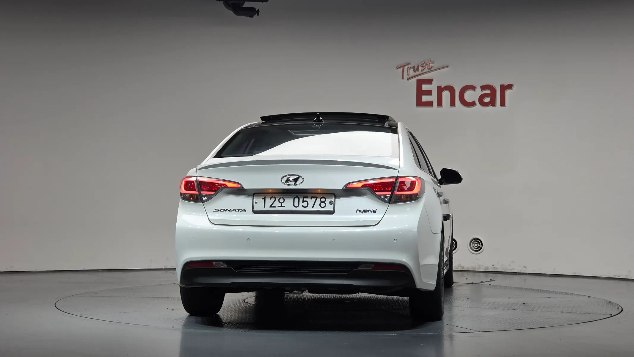Hyundai LF 2.0 HEV 2016 3/5
