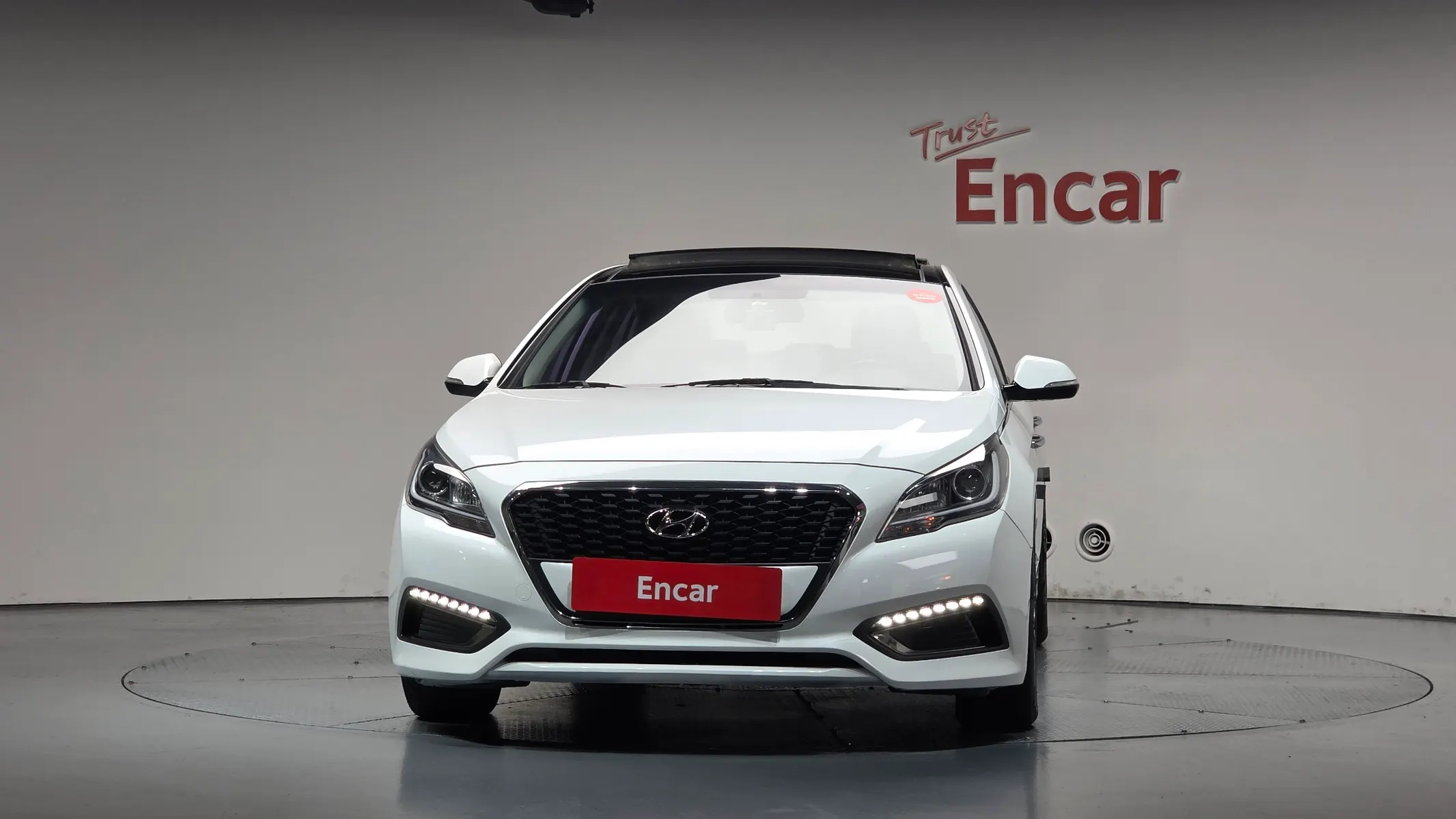 Hyundai LF 2.0 HEV 2016 2/5