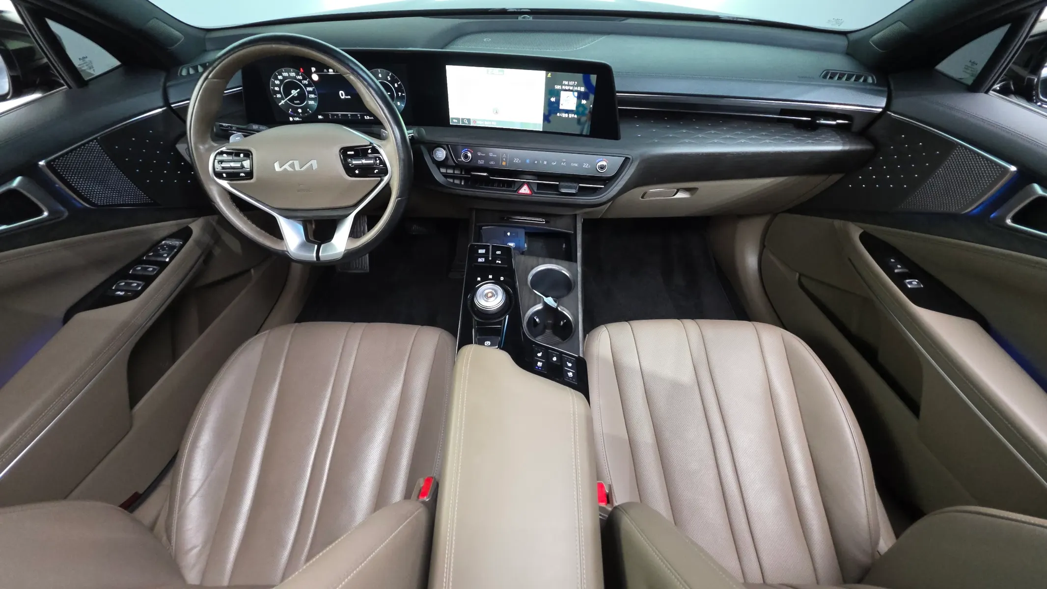 Kia K8 2.5 2WD 2022 4/5