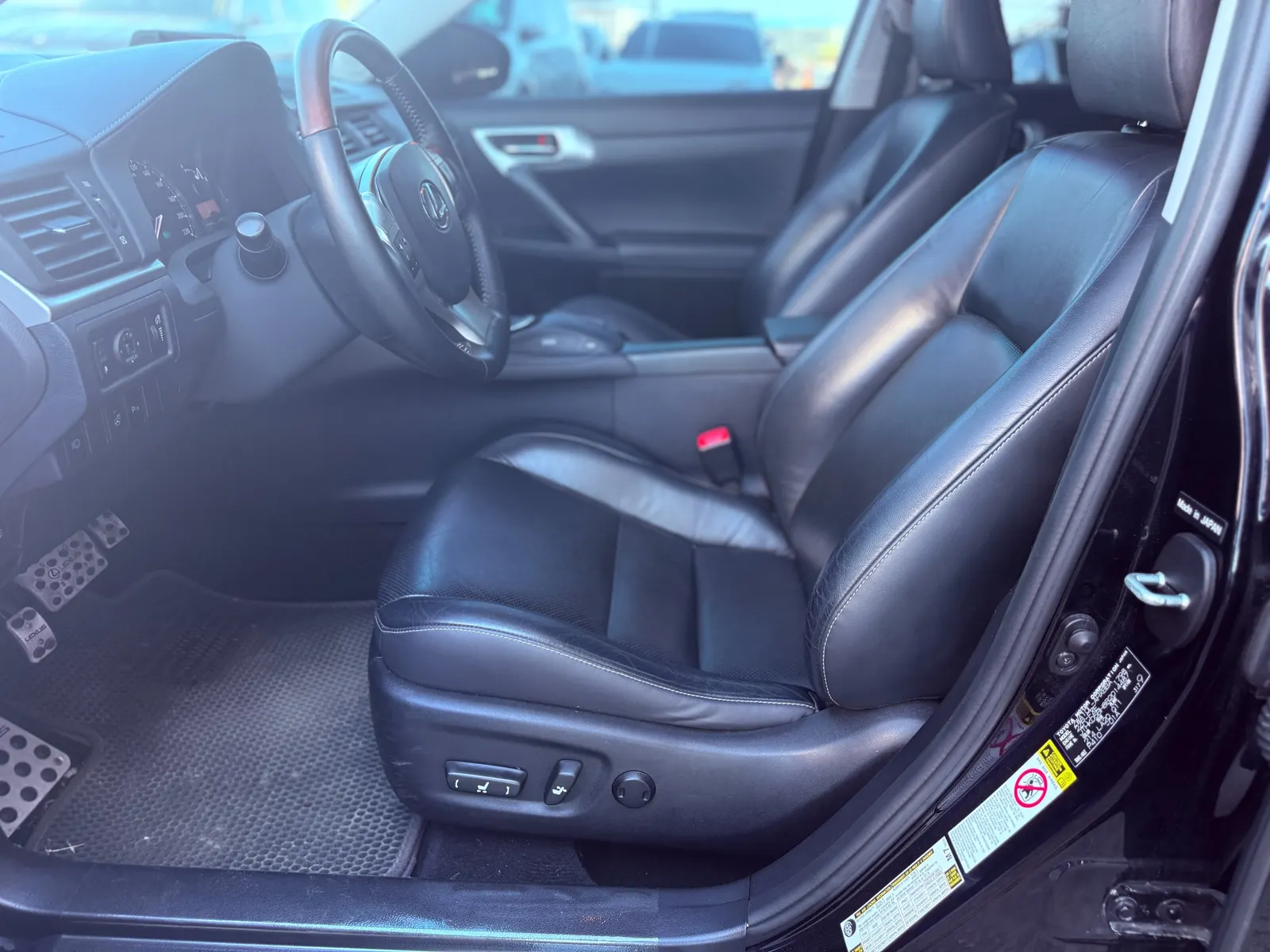 Lexus CT200h 1.8 2011 4/5