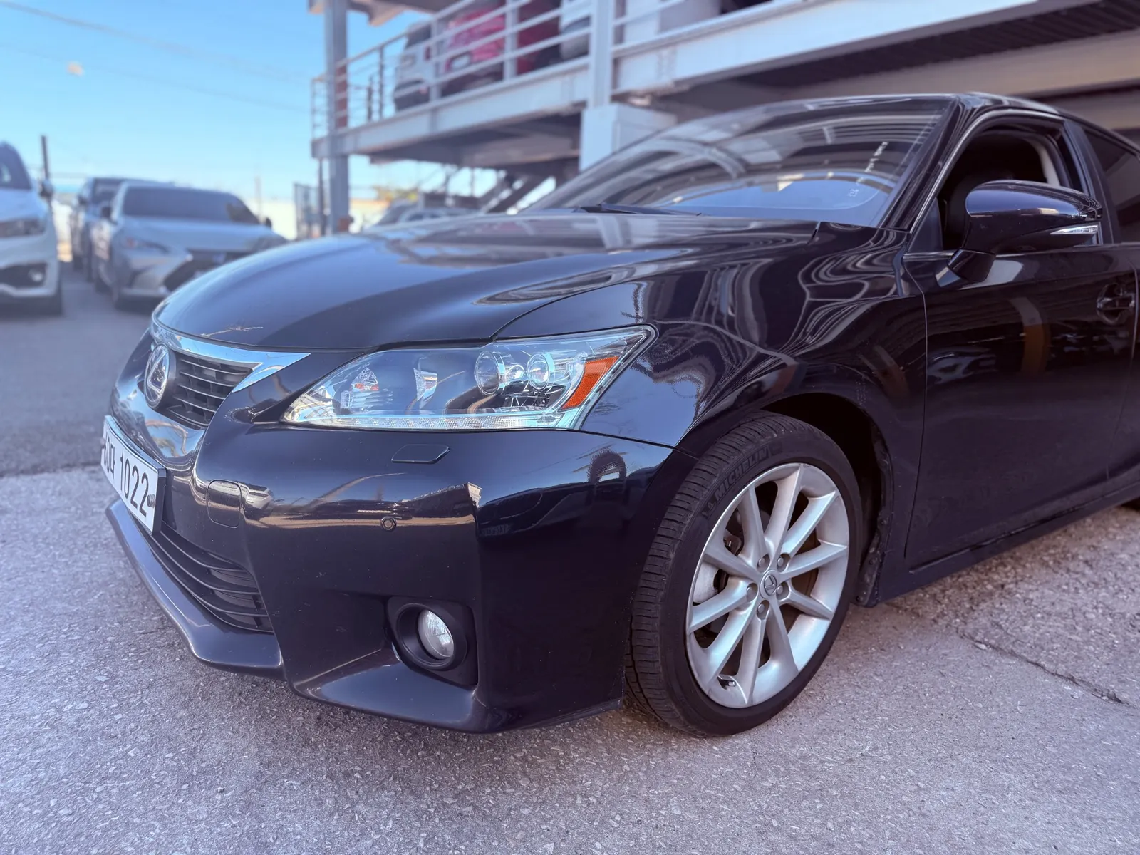 Lexus CT200h 1.8 2011 2/5