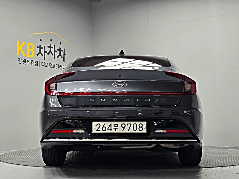 Hyundai (DN8) 2.0 2022 3/5