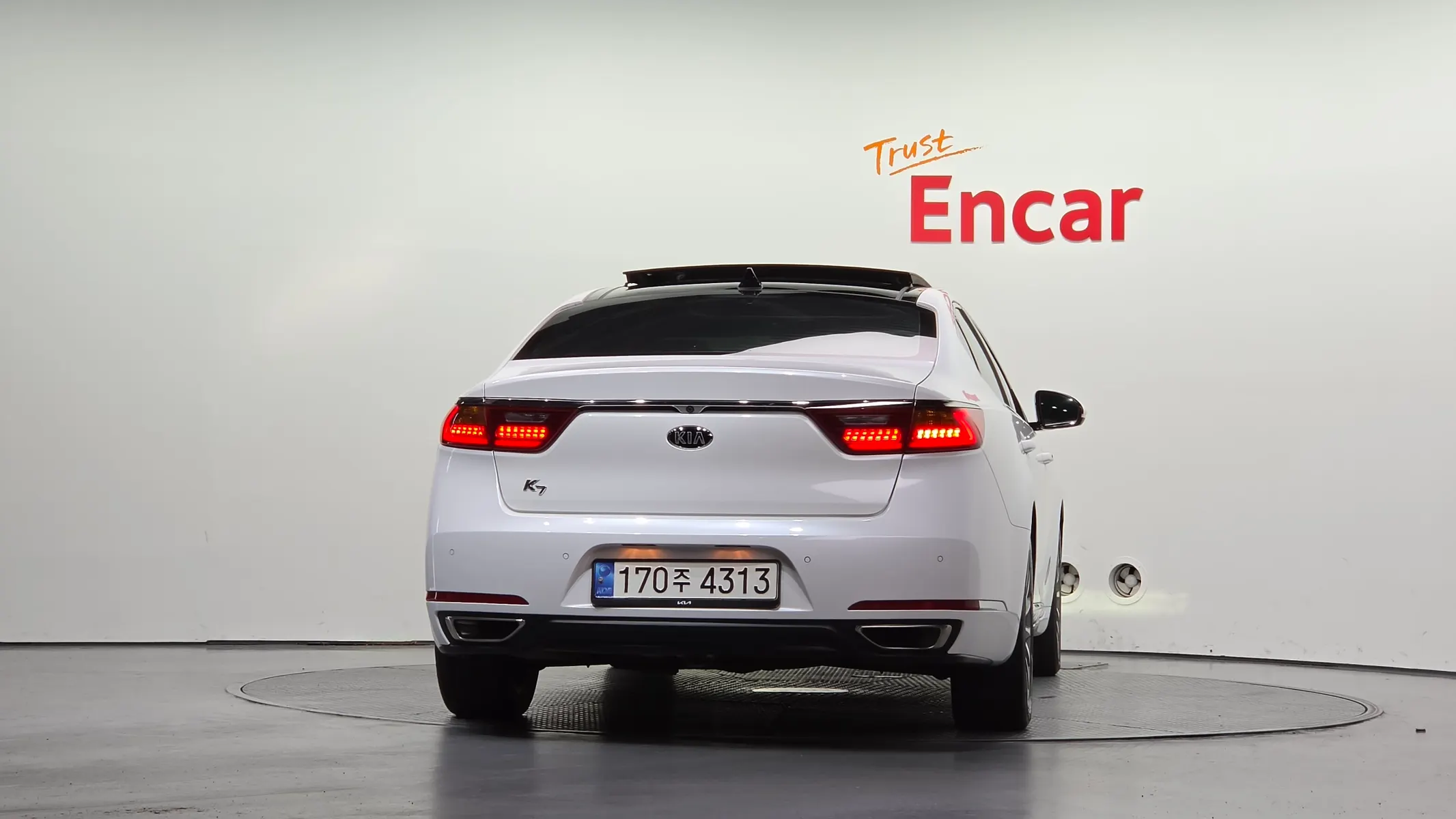 Kia K7 3.0 LPI () 2016 3/5