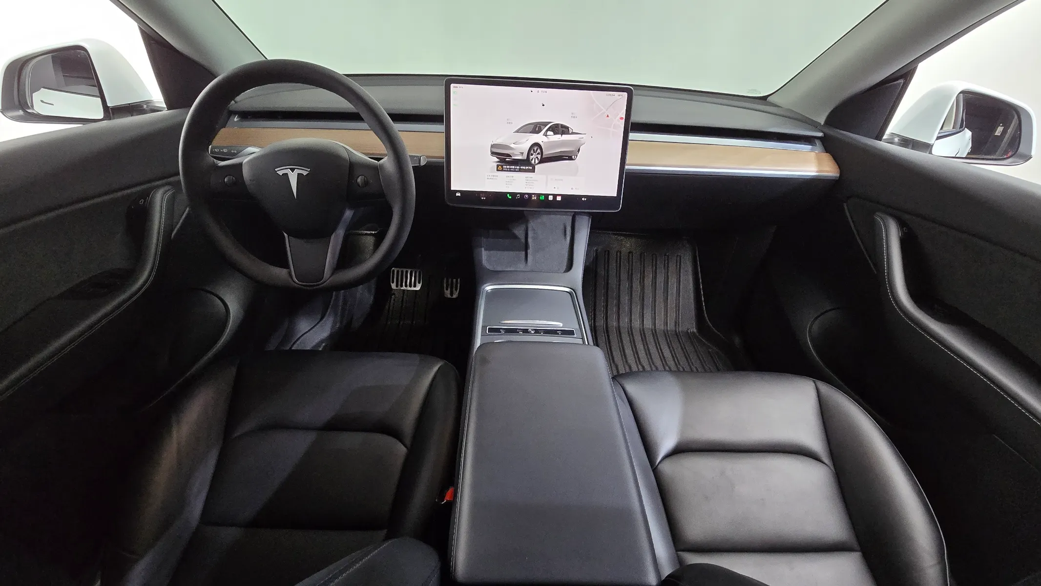 Tesla Y AWD 2022 4/5