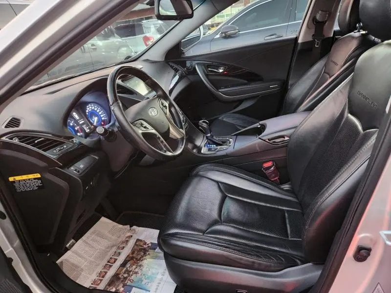 Hyundai Grandeur HG HG240 2013 4/5
