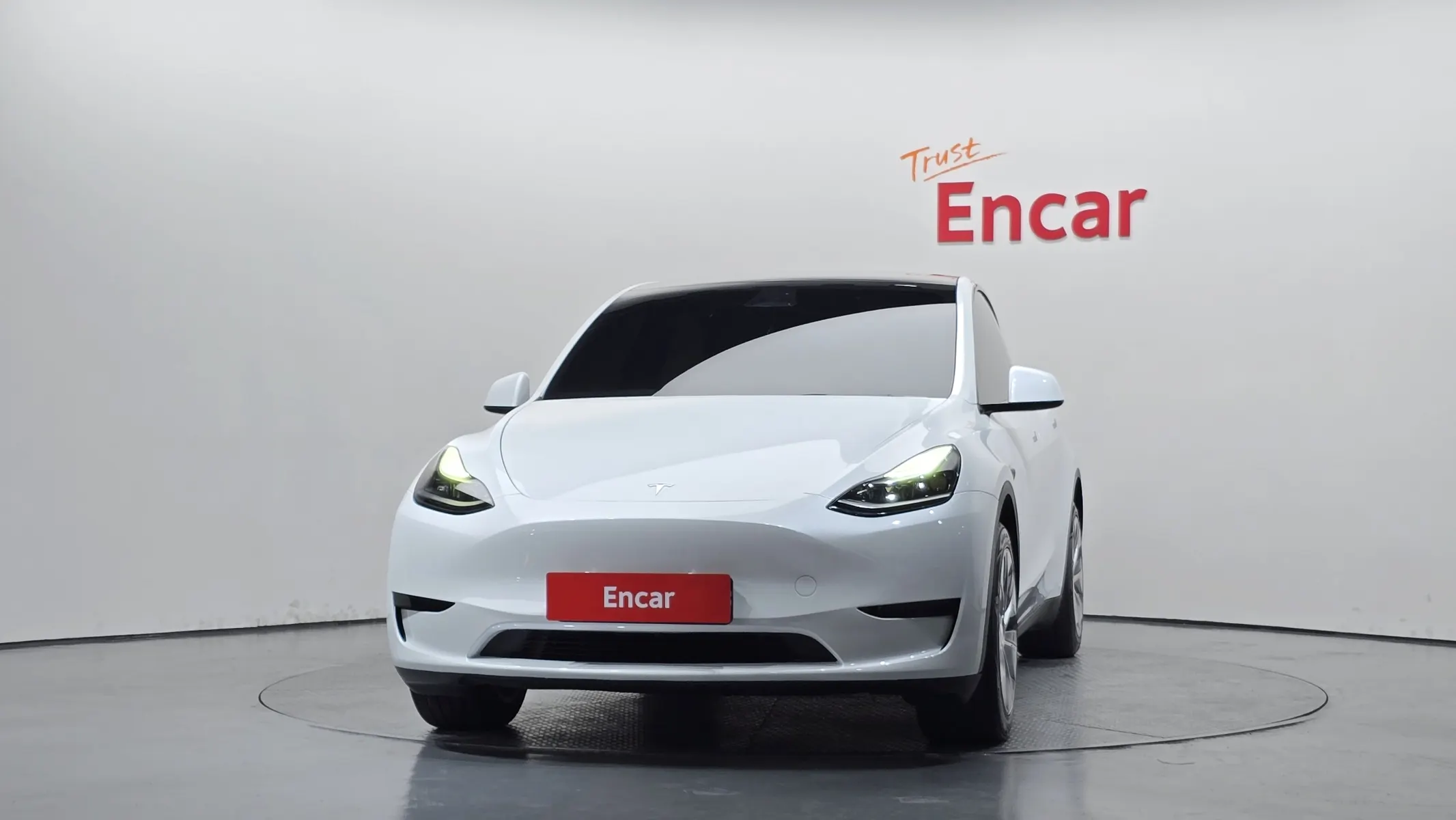 Tesla Y RWD 2024 3/34