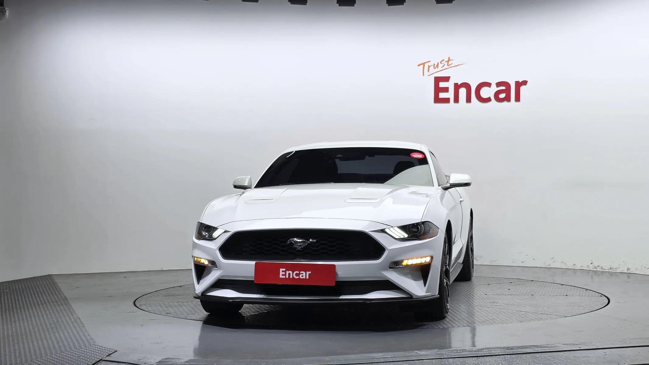 Ford 머스탱 2018 2/5